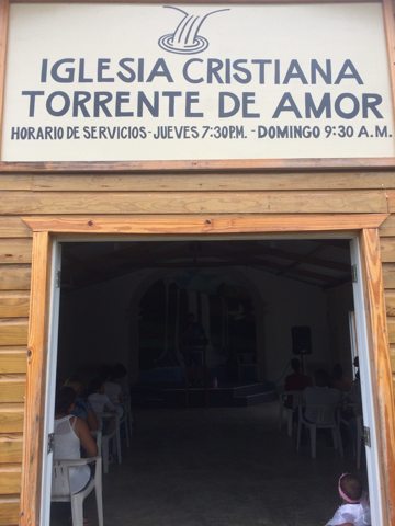 Entrada de la Iglesia Cristiana Torrente de Amor